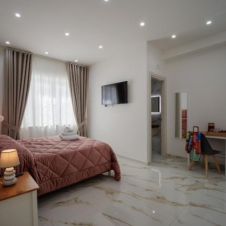 Reddimus Guest House Napoli Esterno foto