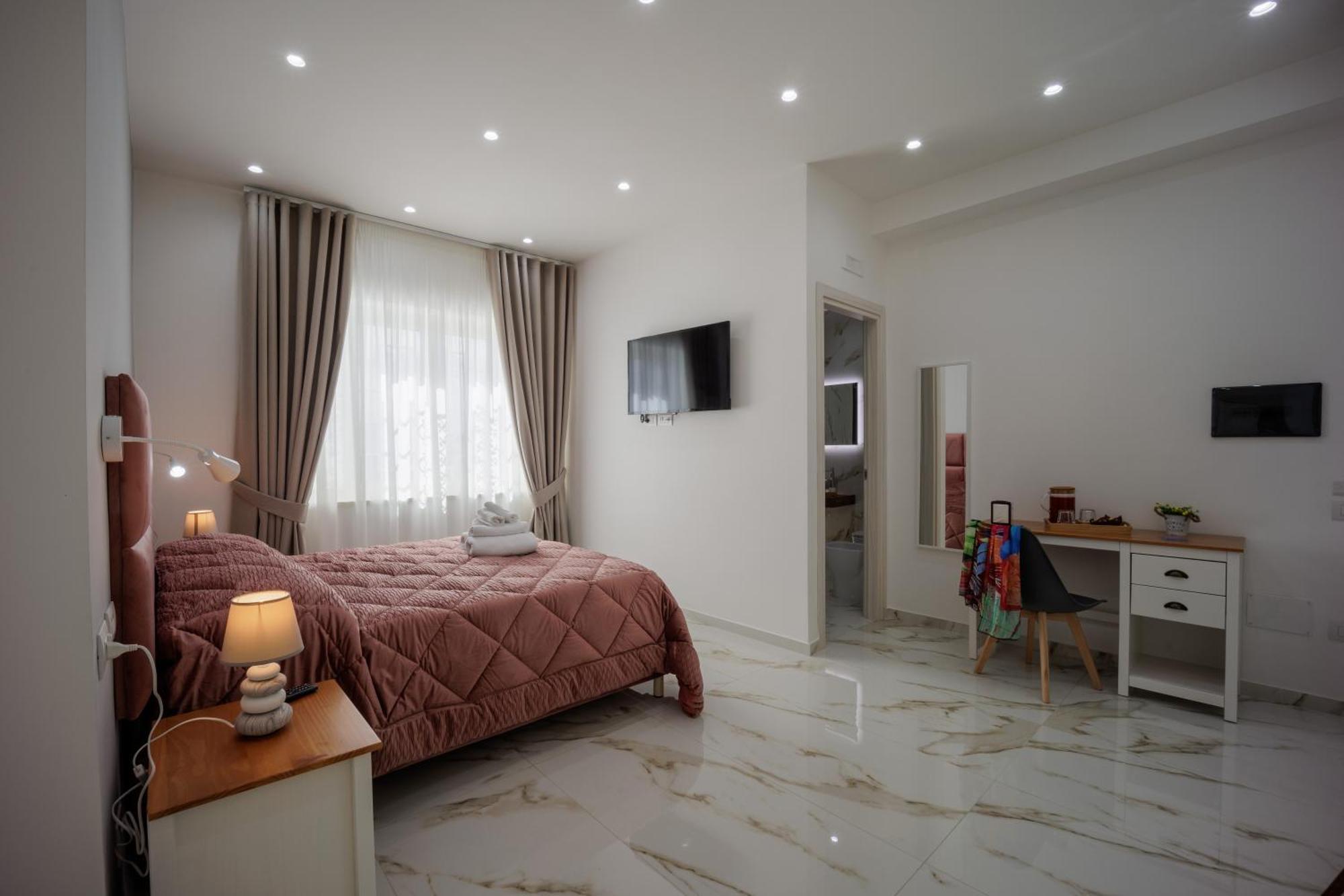 Reddimus Guest House Napoli Esterno foto