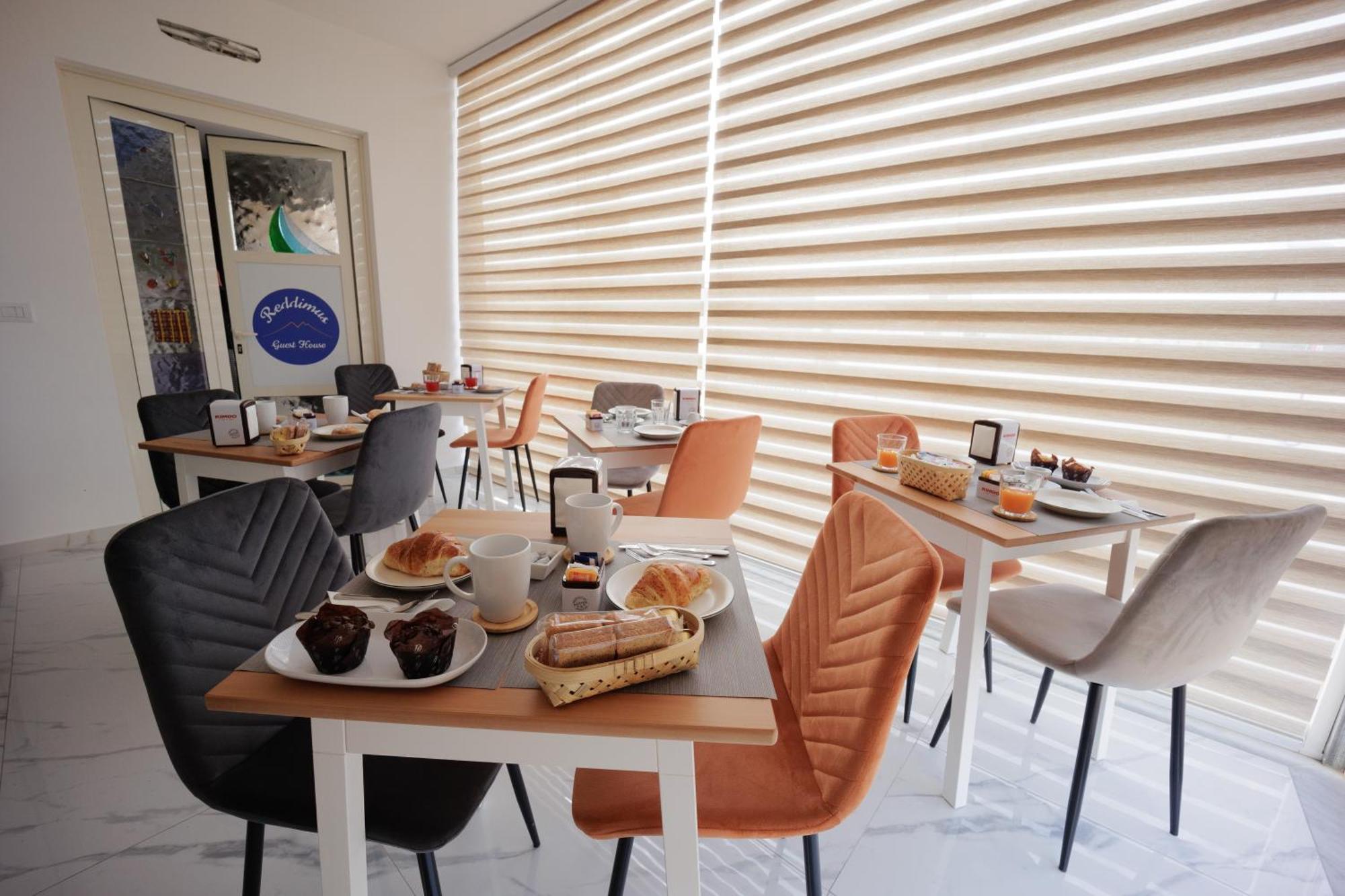 Reddimus Guest House Napoli Esterno foto