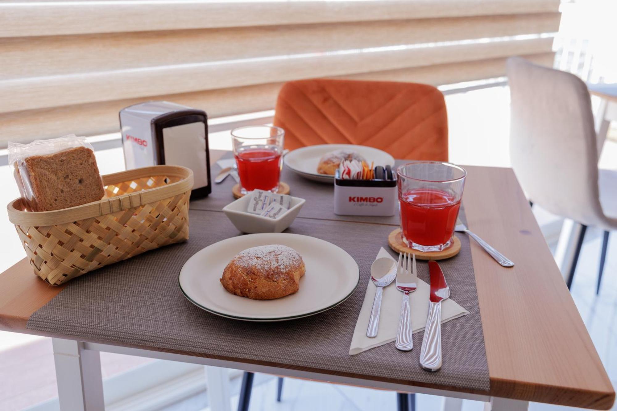 Reddimus Guest House Napoli Esterno foto