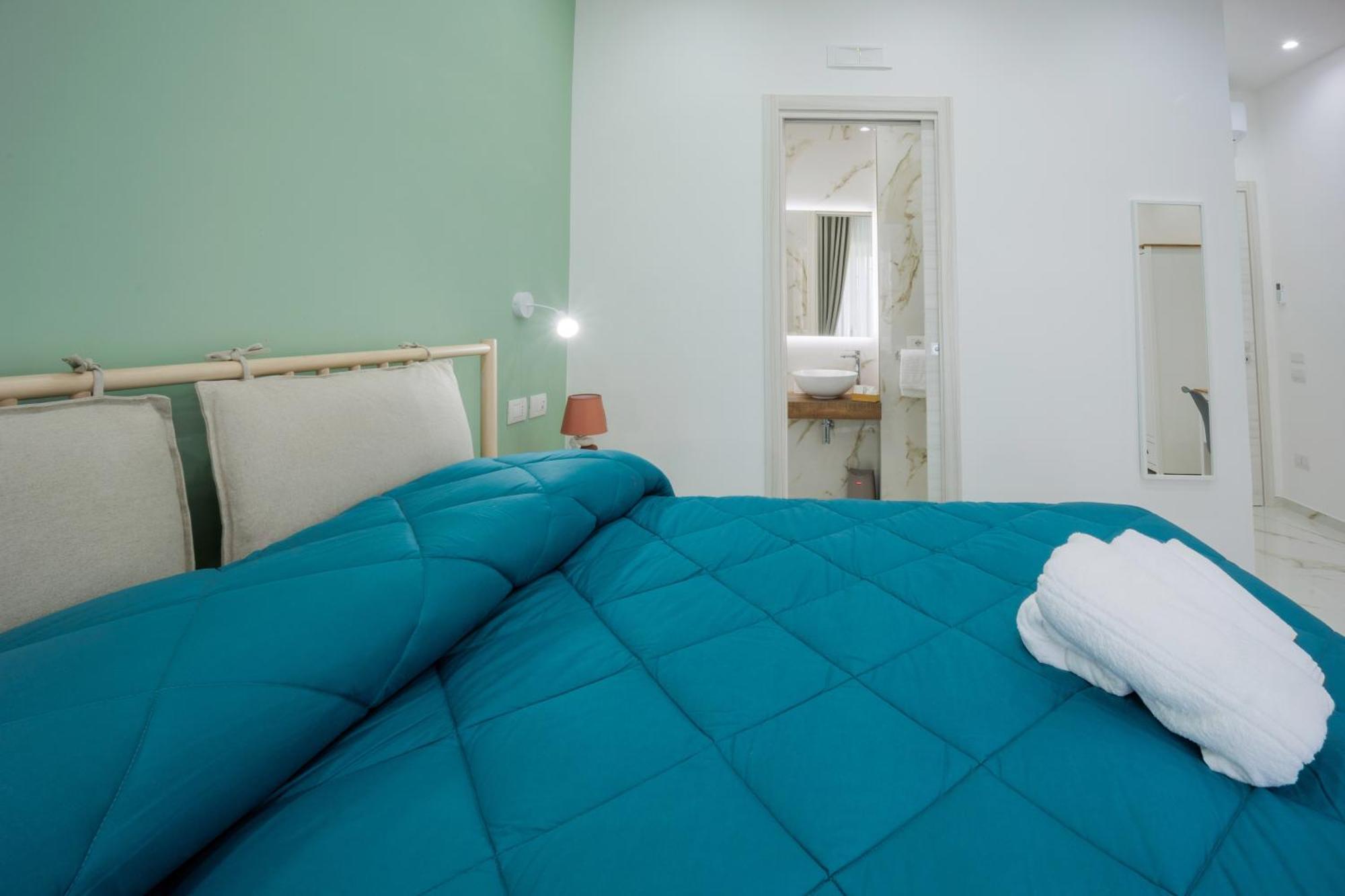 Reddimus Guest House Napoli Esterno foto
